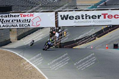 media/Jun-26-2022-CRA (Sun) [[122d0e5426]]/Race 13 (Expert 1000 Superbike)/Start Finish/